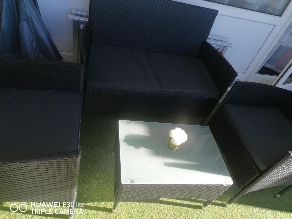 Апартаменты King Apartament 1 Mit Netflix Санкт-Энгльмар Экстерьер фото
